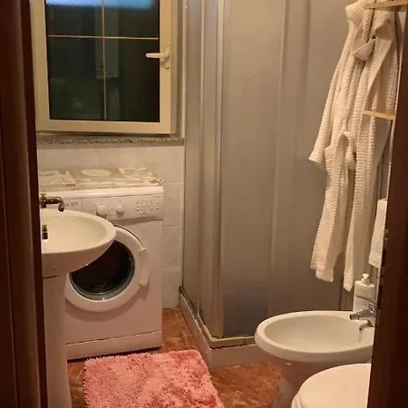 Дом отдыха Casa Nel Centro Del Paese Vicinissima Al Mare Роччелла-Ионика