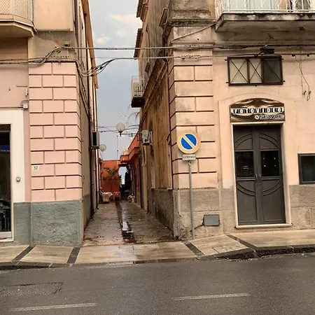Casa Nel Centro Del Paese Vicinissima Al Mare Дом отдыха Роччелла-Ионика